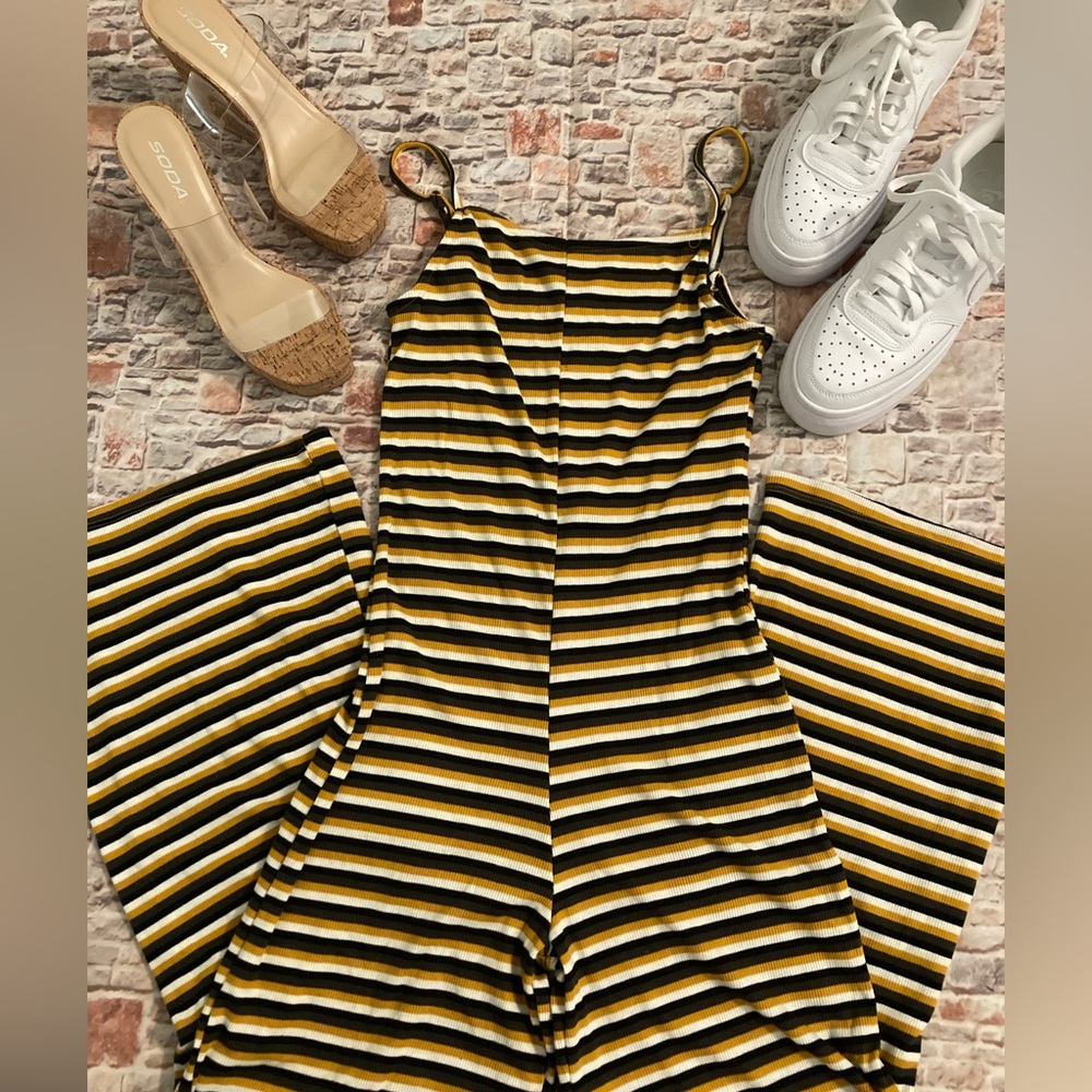 NWT| Size L | Jumpsuit Yellow, White,
and Green